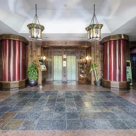 Grand Colony Hotel