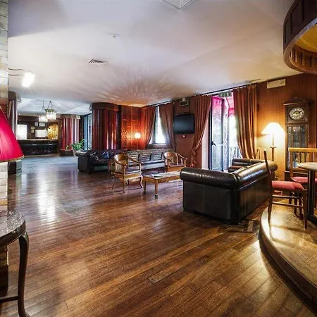 Hotel Grand Colony 3*