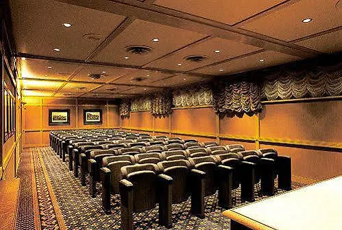 Hotel Grand Colony 3*