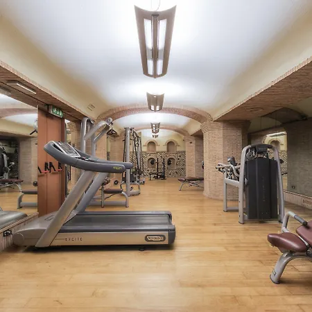 Otel Grand Colony Roma