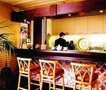 Grand Colony Hotel