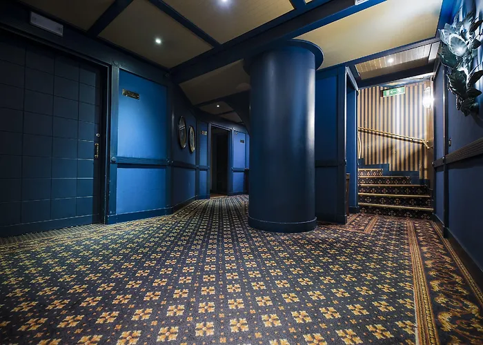 Hotel Grand Colony 3*