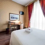 Hotel Grand Colony